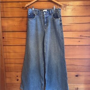 H&M High-Rise Wide Leg Jeans in Light Blue Wash